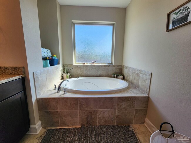 Building Photo - 6061 Twenty One Oaks Dr