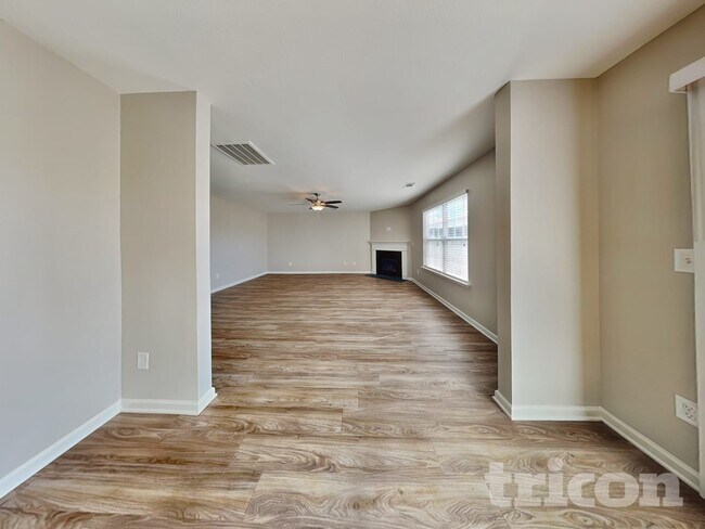 Foto del edificio - 1935 Windy Willow Ln