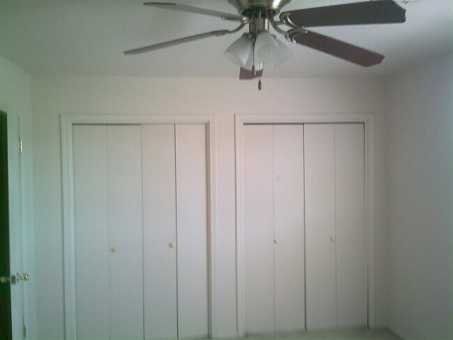 Foto del edificio - 5402 NW Sir Brian Ave