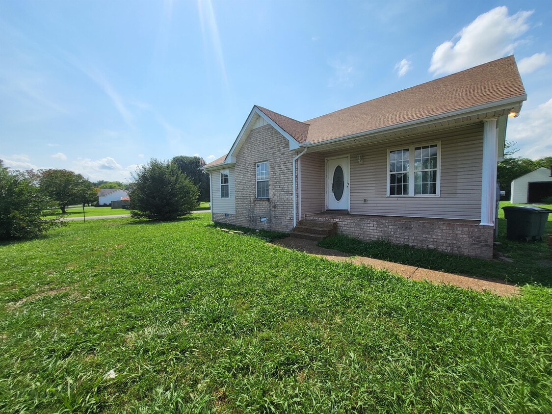 110 Kenwood Dr, Portland, TN 37148 House Rental in Portland, TN