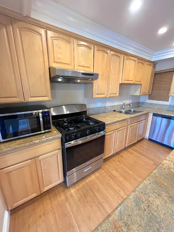 Building Photo - 100 Cliff Dr