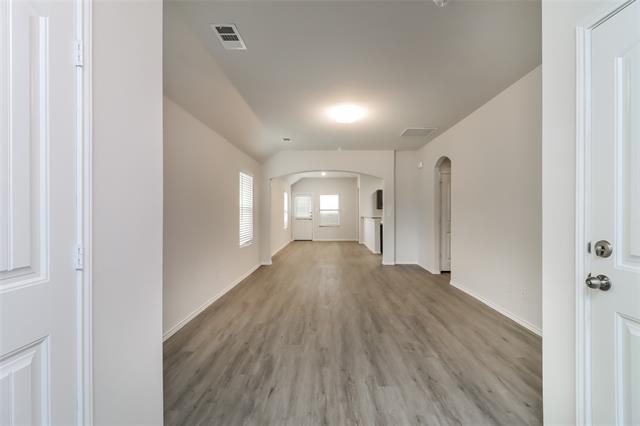 Building Photo - 7405 Skylight Dr