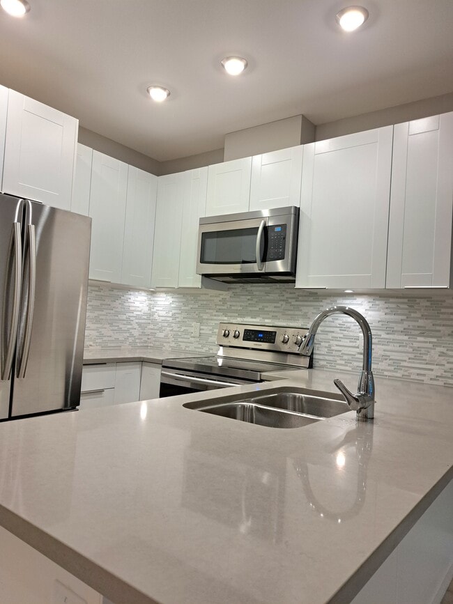 Kitchen - 1531 Elford St
