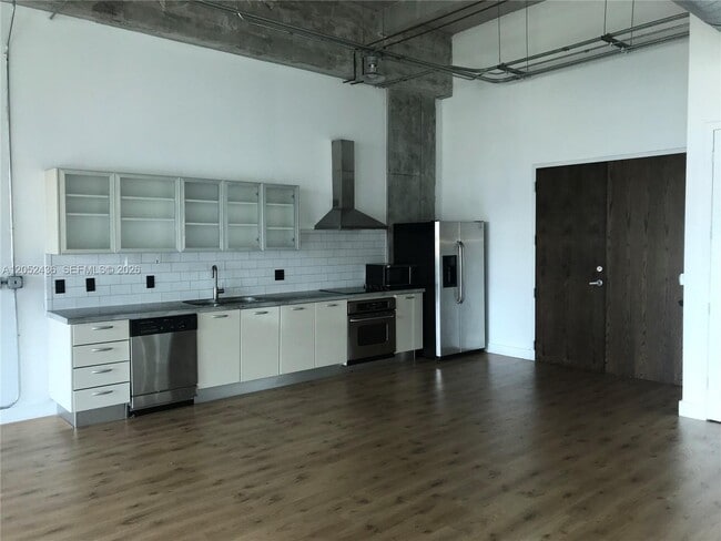 Building Photo - 1749 NE Miami Ct