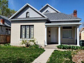 Building Photo - 826-828 S 700 E