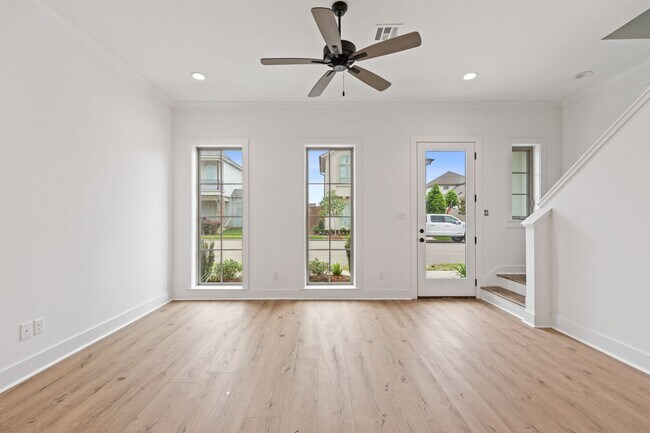 Building Photo - 115 Gaunt Ln