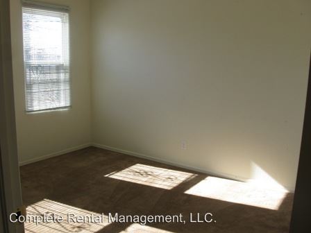 Foto del edificio - 1214 E 4th St