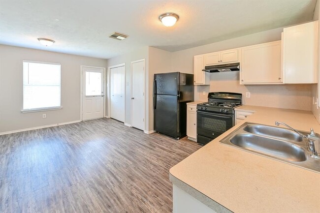 Foto del edificio - 21202 Grand Linden Ct