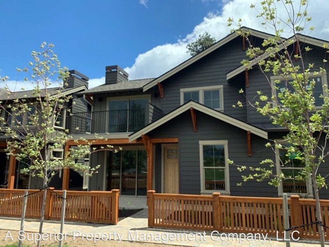 3 br, 2.5 bath House 1111 N. Lavender Lane House Rental in Sisters