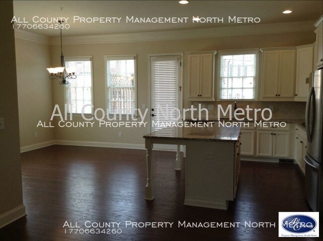 Foto del edificio - Sought After Townhome in Downtown Alpharetta!