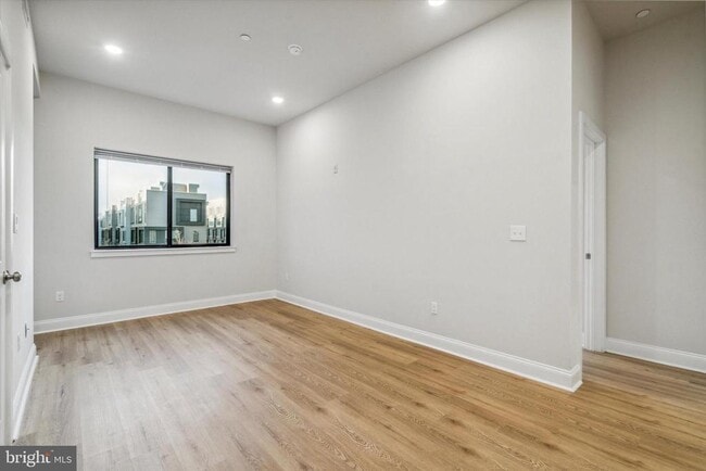 Foto del edificio - 2143 E Lehigh Ave