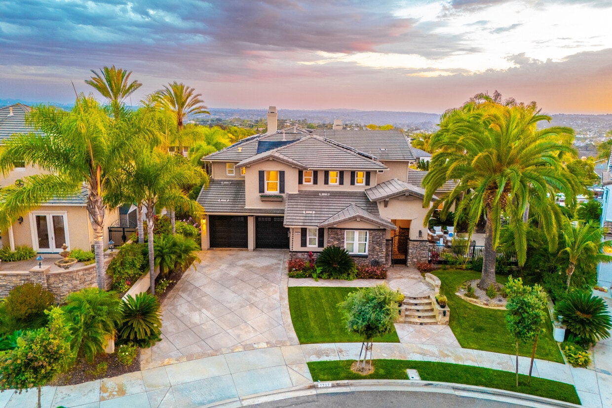 Primary Photo - 7337 Corte TOMILLO