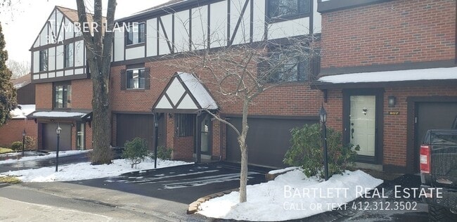 Foto del edificio - 805 Timber Ln