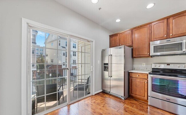 Foto del edificio - 5529 Lanier Ave