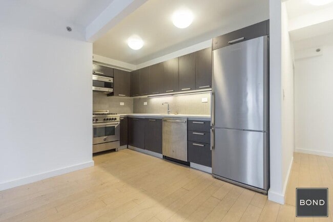 Foto del edificio - 222 E 39th St