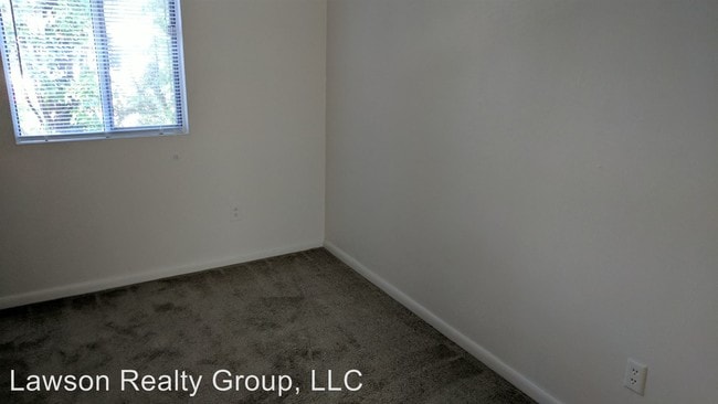 Building Photo - 2625 Stephenson Ave SW