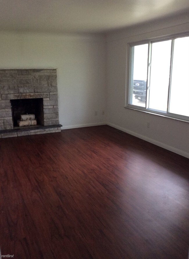 Foto del edificio - 6743 N Lapeer Rd