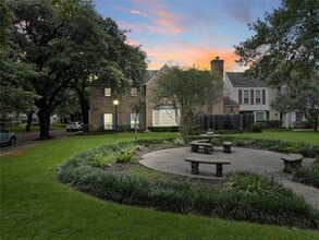 Building Photo - 13240 Trail Hollow Dr
