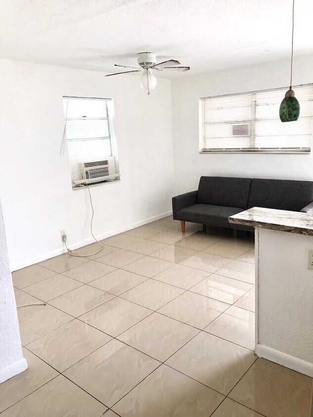 1046 Foster Rd Unit 2, Hallandale Beach, FL 33009 Apartments at 1046