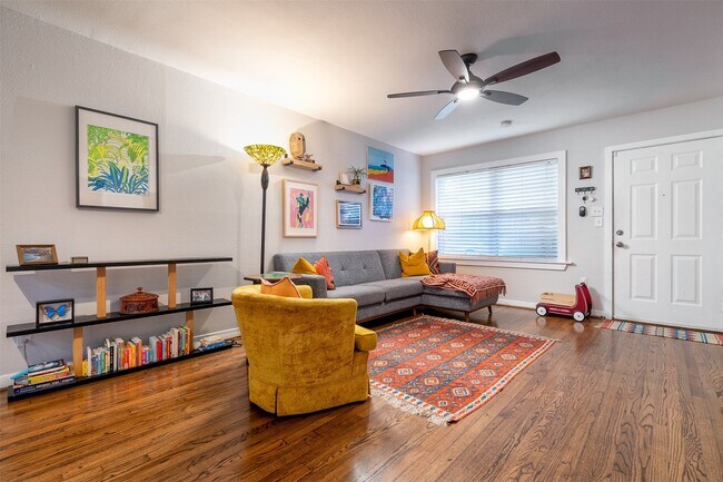 Foto del edificio - 4411 Billingsley St