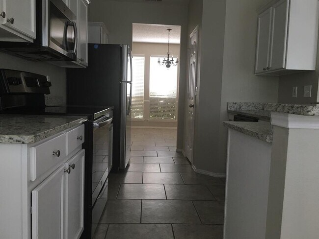 Building Photo - 3288 Raleigh Dr