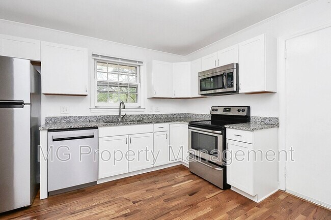 Building Photo - 5039 Baylor Dr