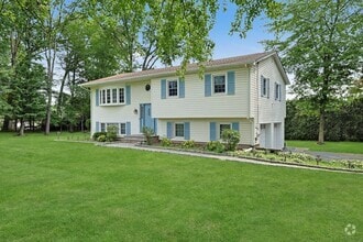 Building Photo - 12 N Fairview Ave