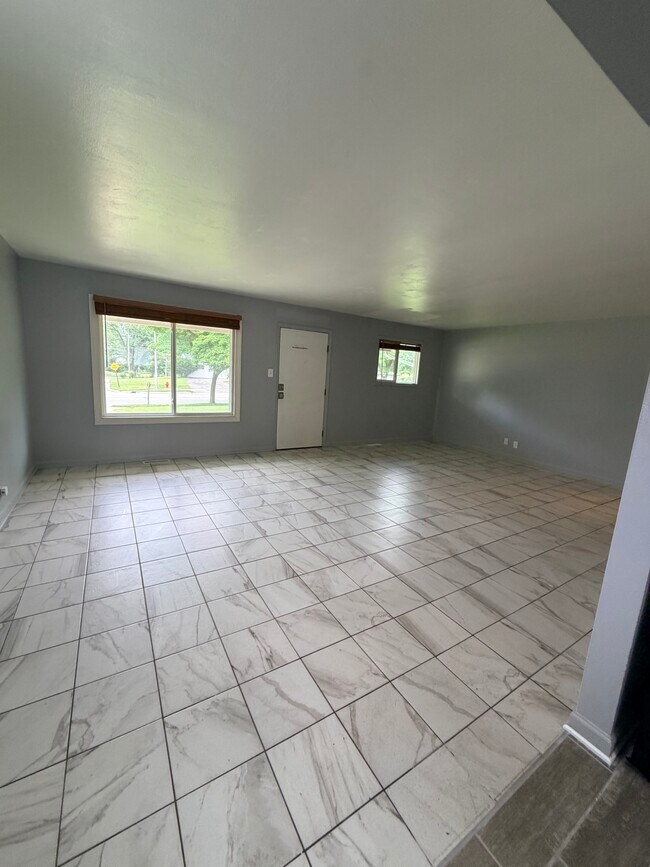 Foto del edificio - 133 W Briarcliff Rd