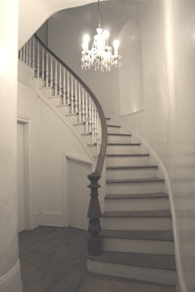 Foto del edificio - 237 W Lanvale St