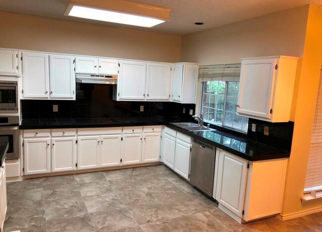 Building Photo - 1206 Wild Cherry Dr