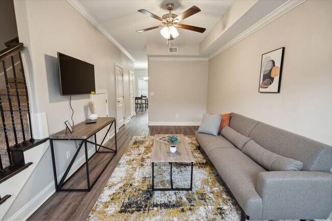 Foto del edificio - 1513 Wilma Rudolph Blvd
