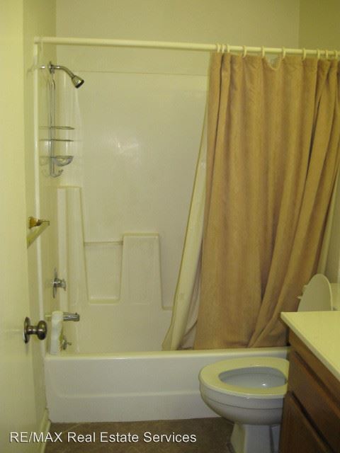 Building Photo - 3 br, 2 bath House - 13 Chimney Stone Way
