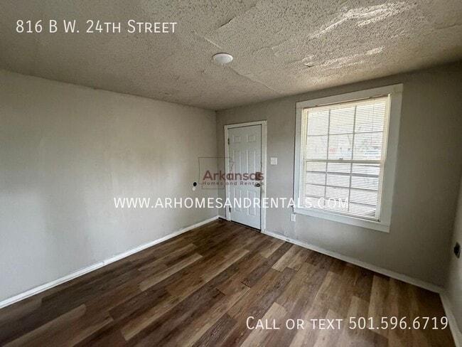 Foto del edificio - 816 W 24th St