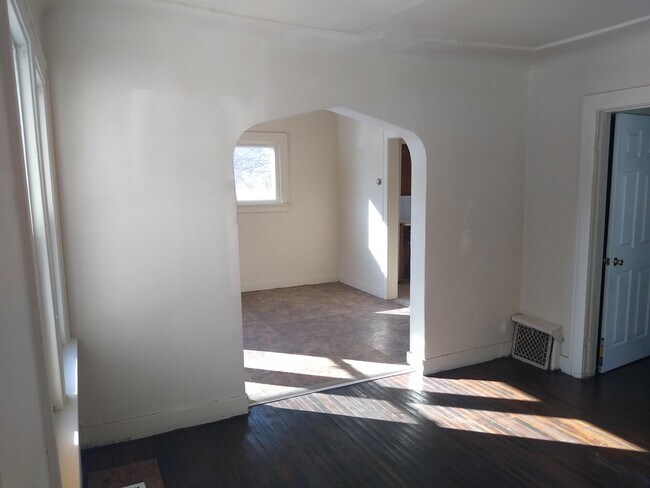 Building Photo - 3221 Fulton St