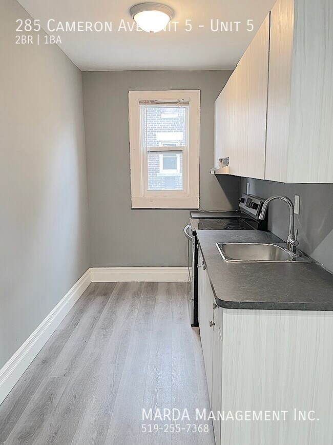 Building Photo - MODERN 2 BED 1 BATH NEAR UNIVERSITY OF WINDSOR! +HYDRO