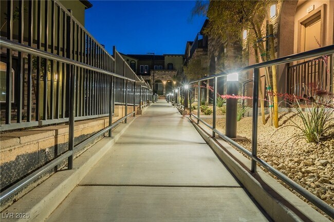 Foto del edificio - 10567 Ridge Glow Ave