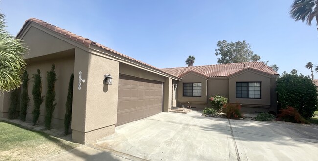 Building Photo - 77843 Sunnybrook Dr