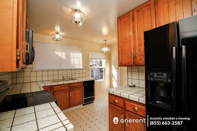 Building Photo - 3 br, 1 bath House - 801 Asbury St