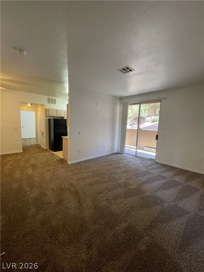 Building Photo - 231 W Horizon Ridge Pkwy