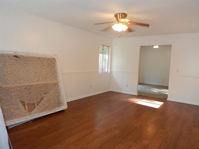 Building Photo - 1522 Pullen Rd