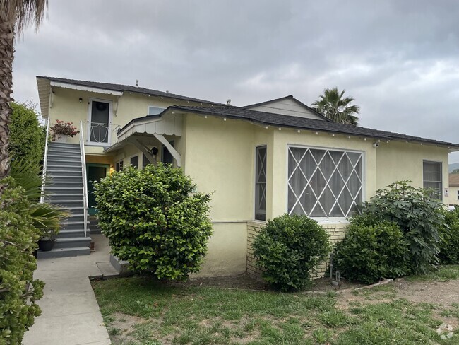Building Photo - 340 W Alameda Ave