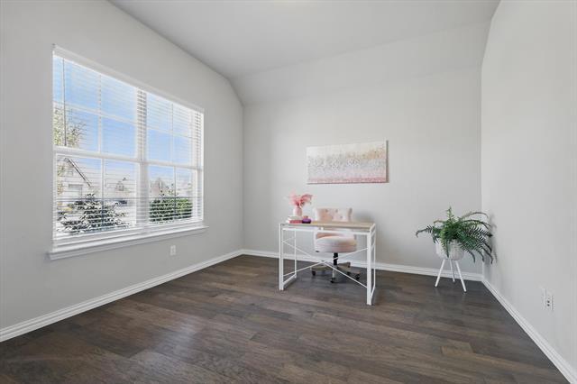 Building Photo - 1405 Tanglewood Trail