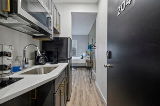 Building Photo - 154 NY-211