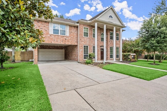 Building Photo - 16303 Lakestone Drive