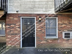 Building Photo - 1673 Tiki Ln