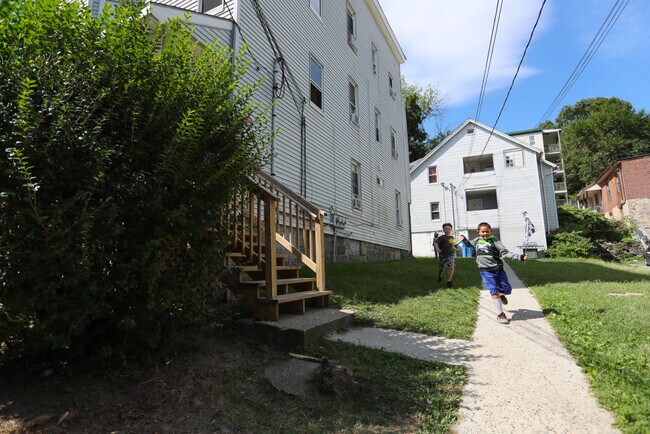 Building Photo - 134-140 Charles Street, Waterbury CT