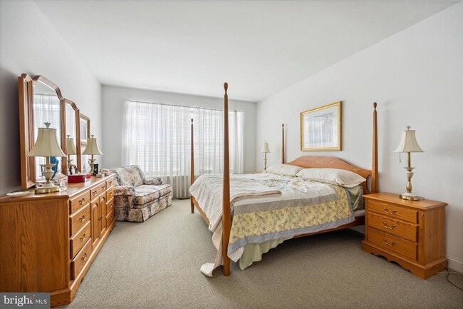 Building Photo - 202 Honey Locust Dr