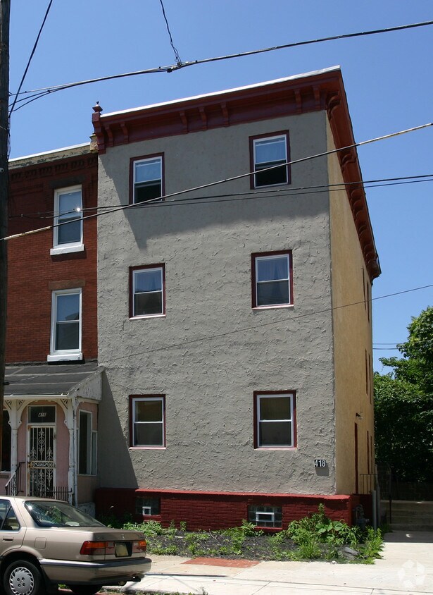 Primary Photo - 418 N 41st St