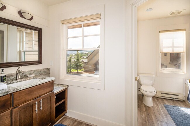 Foto del edificio - c4 Saddle Ridge Rd