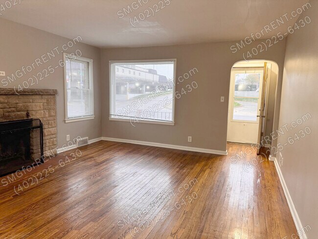 Foto del edificio - 2104 S 42nd St